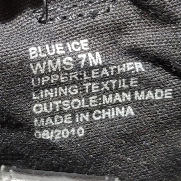 Kenneth Cole Blue Ice Boots - Picture 8 of 8